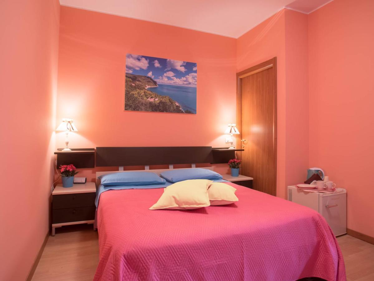 Juliette Rooms Jesi Extérieur photo